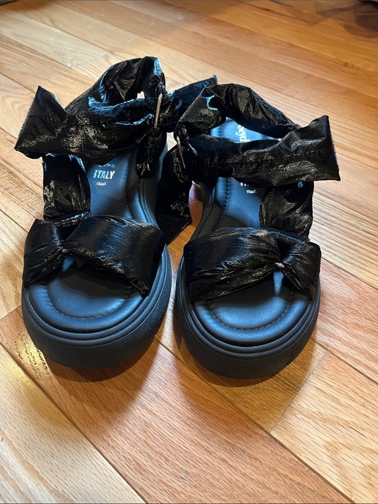 Seychelles Shoes - Seychelles Black Knotted Platform Sandals